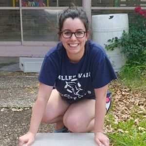 Meet your Posher, Caroline